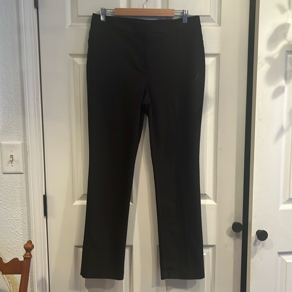 Chico’s brand size 1 Regular So Slimming flat front pants
